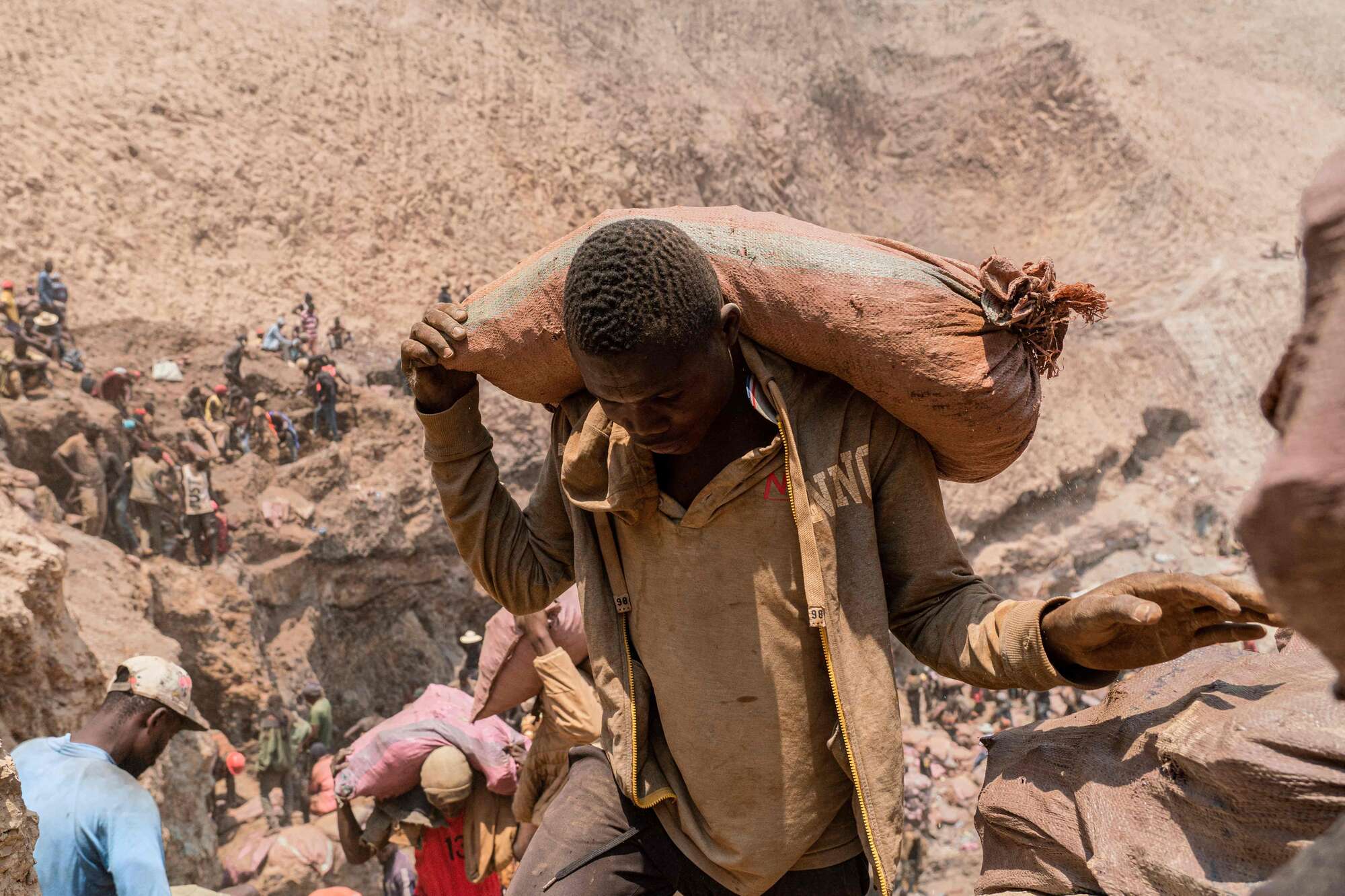 Photos: DR Congo's faltering fight against illegal cobalt mines, Mining  News