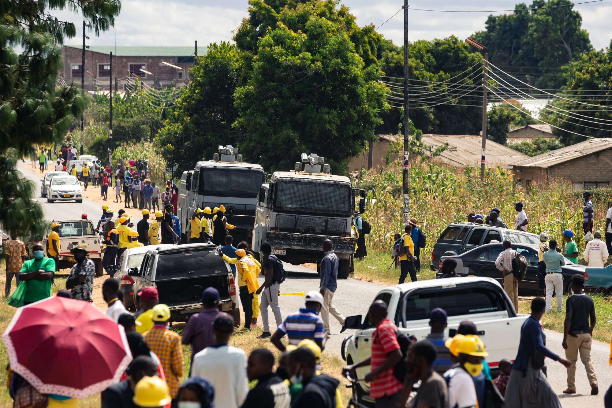 Zimbabwe Police Arrests 40 Opposition Members A Week To Polls - The ...