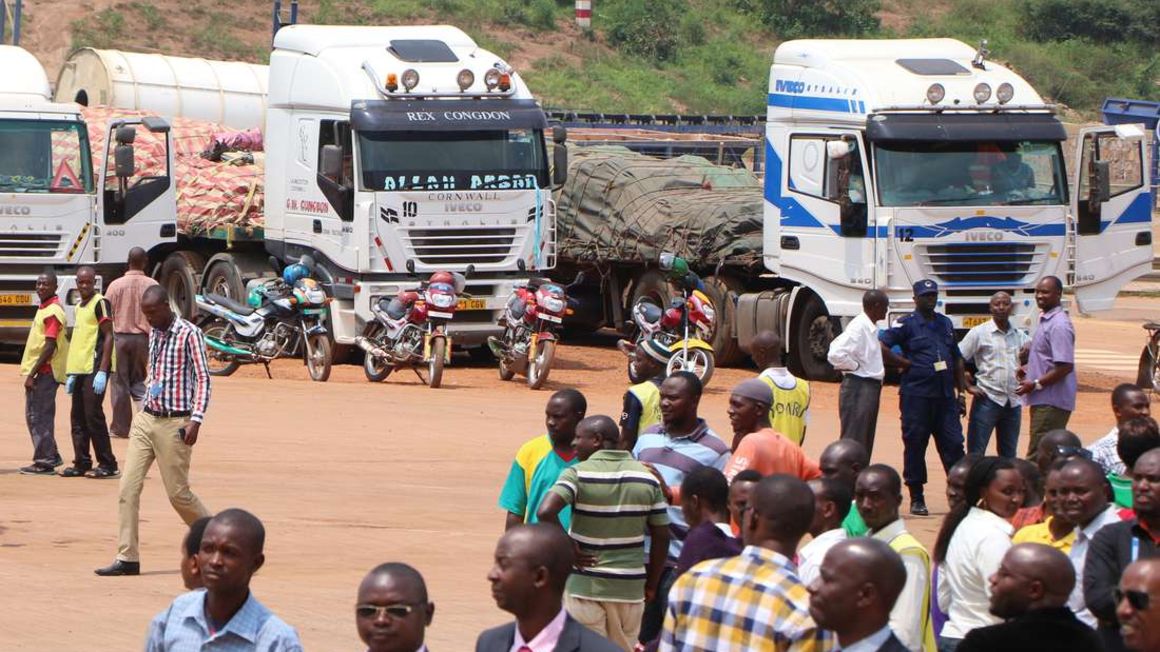 Tanzania-Rwanda border at Rusumo.