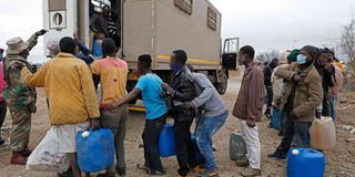 South Africa-Zimbabwe border.