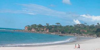 Mikadi beach.