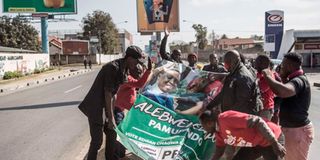 Supporters of Zambian President elect Hakainde Hichilema.