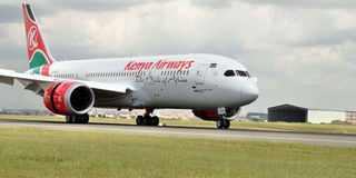 kq-Dreamliner0504FA