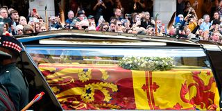 Procession of Queen Elizabeth II's coffin.