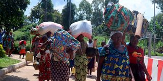 Congolese refugees fleeing due to fighting 