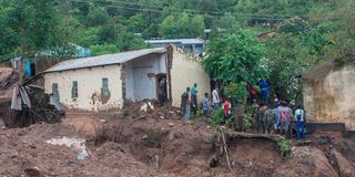 Malawi soldiers search for survivors and bodies 