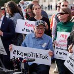 TikTok supporters