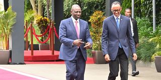 Kenyan President William Ruto with Rwanda's Paul Kagame