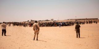 Niger desert migrants