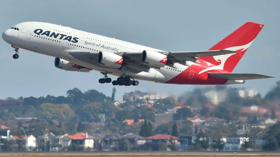 Qantas airplane