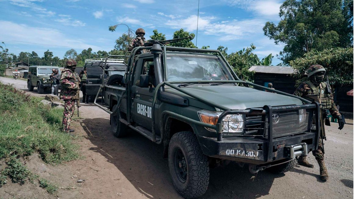 Soldiers from EACRF DR Congo