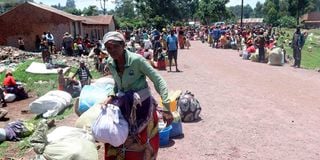 Congolese refugees pass through Bunagana border with Uganda