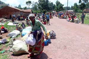 Congolese refugees pass through Bunagana border with Uganda